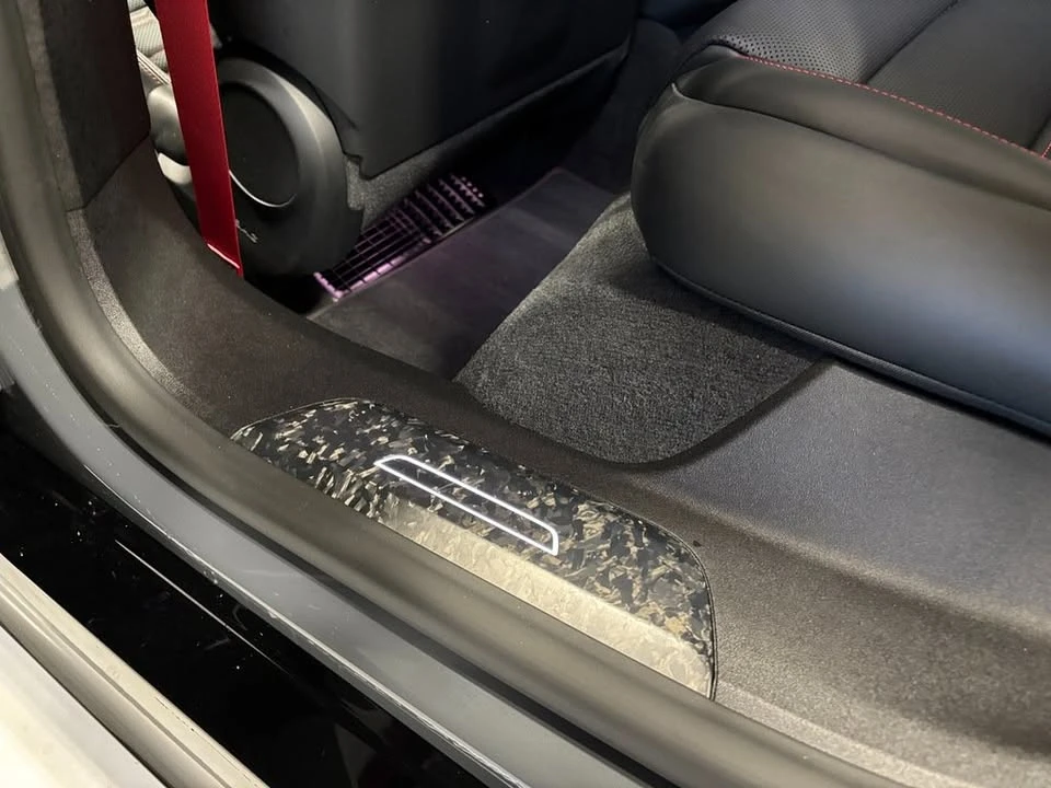 2025 Audi e-tron GT - Image 15 of 20