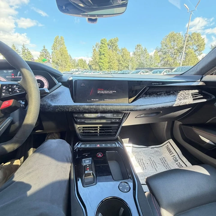 2025 Audi RS e-tron GT - Image 2 of 9