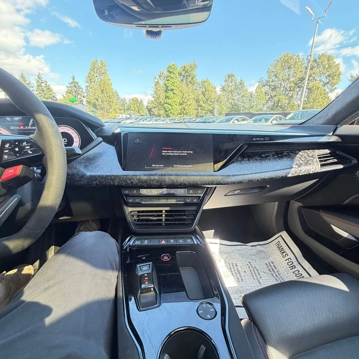 2025 Audi RS e-tron GT - Image 3 of 9