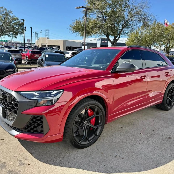 2025 Audi RS Q8 - Image 2 of 9
