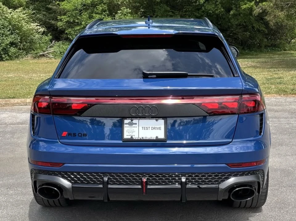 2025 Audi RS Q8 Performance - Image 5 of 20
