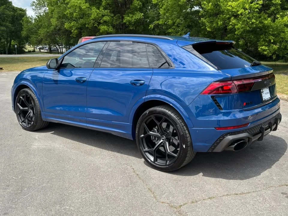 2025 Audi RS Q8 Performance - Image 4 of 20