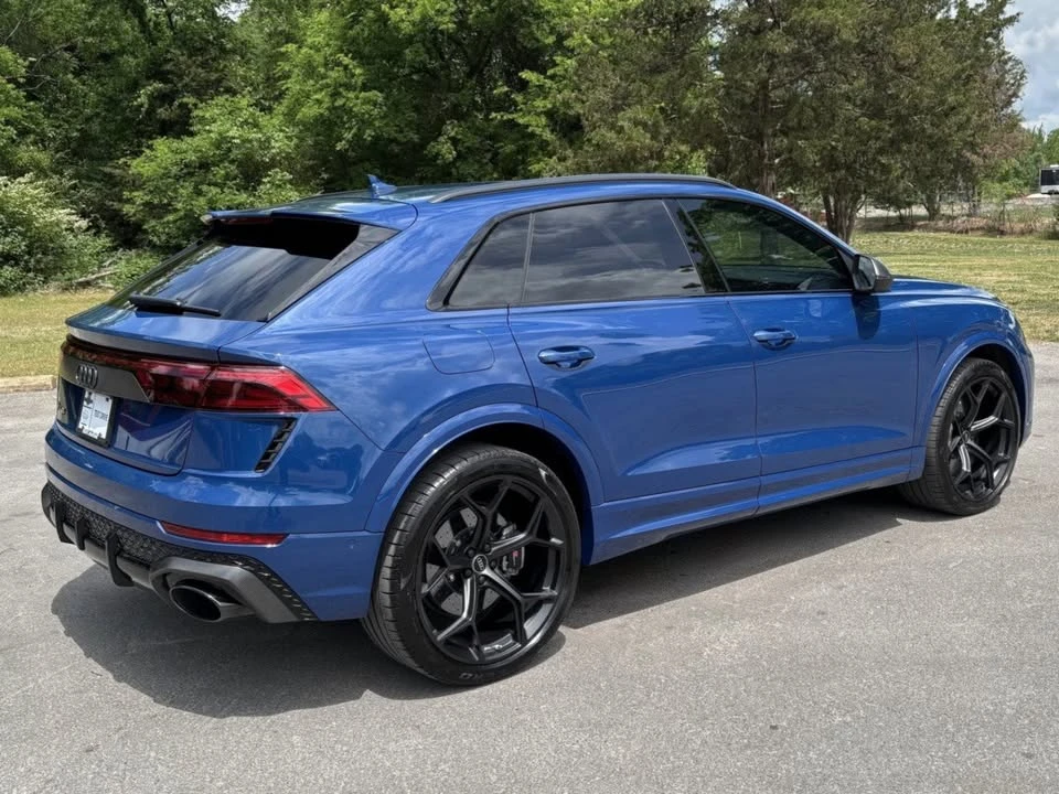 2025 Audi RS Q8 Performance - Image 3 of 20