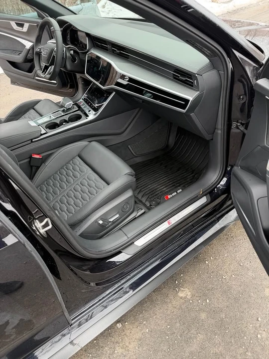 2025 Audi C8 RS6 - Image 7 of 9
