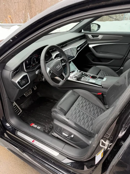2025 Audi C8 RS6 - Image 6 of 9