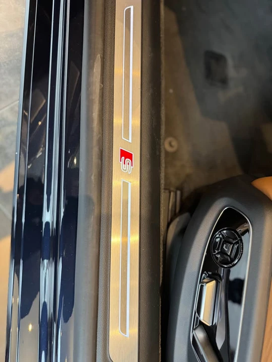 2025 Audi D5 S8 - Image 11 of 15