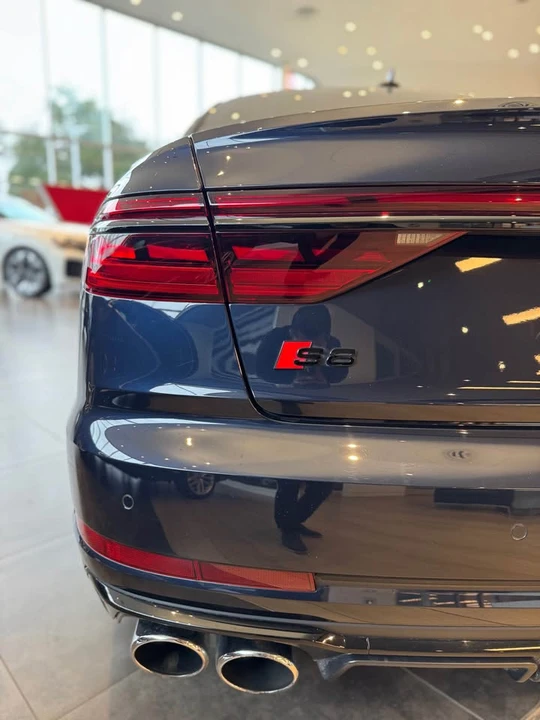 2025 Audi D5 S8 - Image 5 of 15
