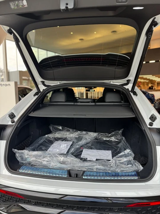 2025 Audi FY SQ5 - Image 4 of 11