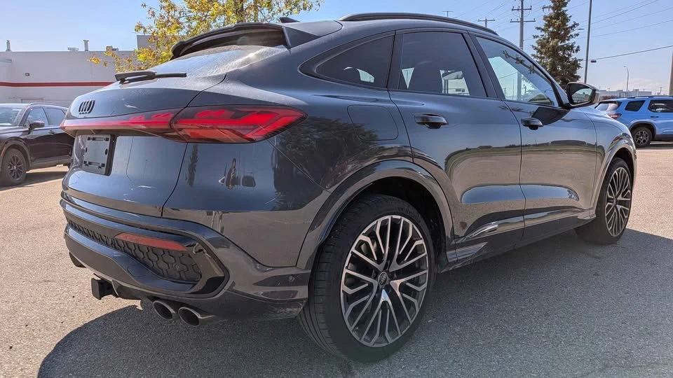 2025 Audi FY SQ5 - Image 4 of 19