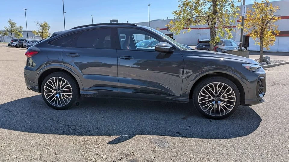 2025 Audi FY SQ5 - Image 3 of 19