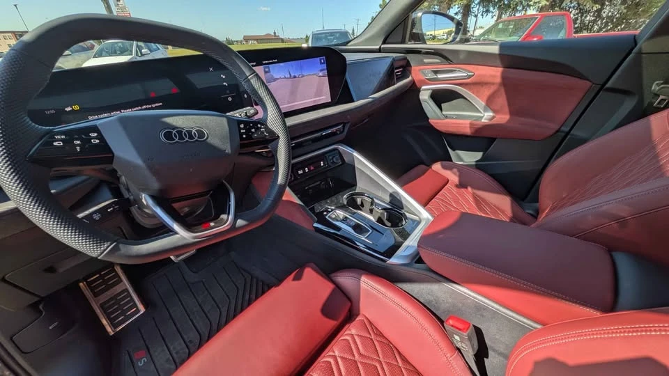 2025 Audi FY SQ5 - Image 18 of 19