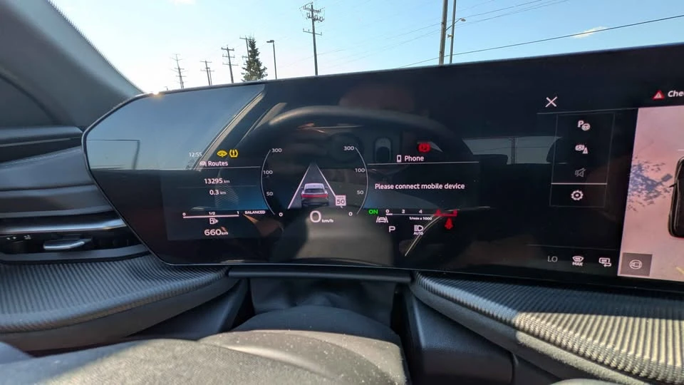 2025 Audi FY SQ5 - Image 16 of 19