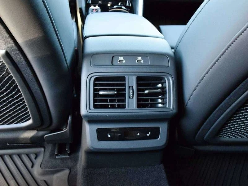 2025 Audi FY SQ5 - Image 11 of 20