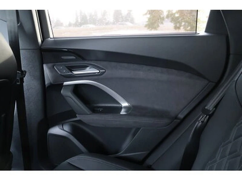 2025 Audi FY SQ5 - Image 13 of 18