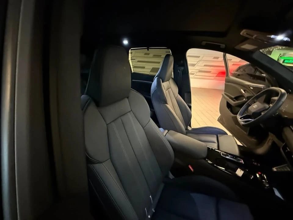 2025 Audi Q6 e-tron - Image 2 of 20