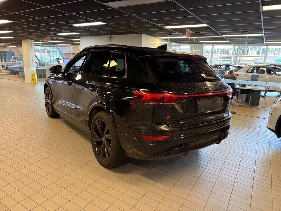 2025 Audi Q6 e-tron - Image 11 of 20