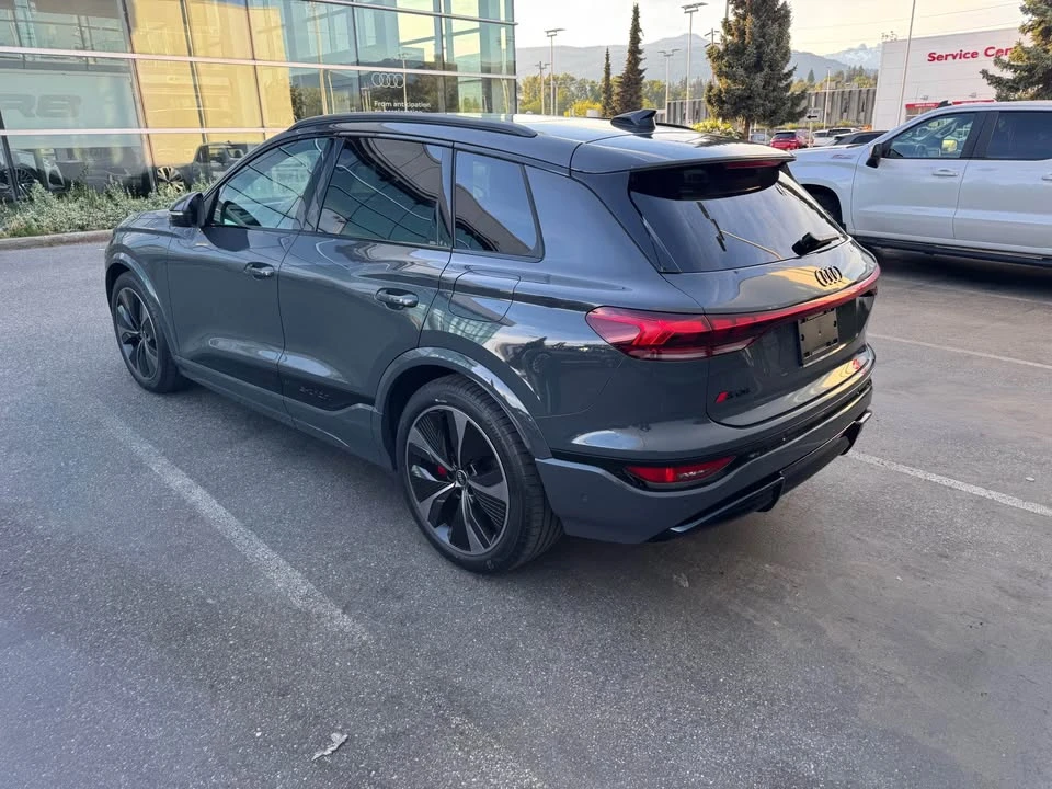 2025 Audi SQ6 e-tron - Image 3 of 13