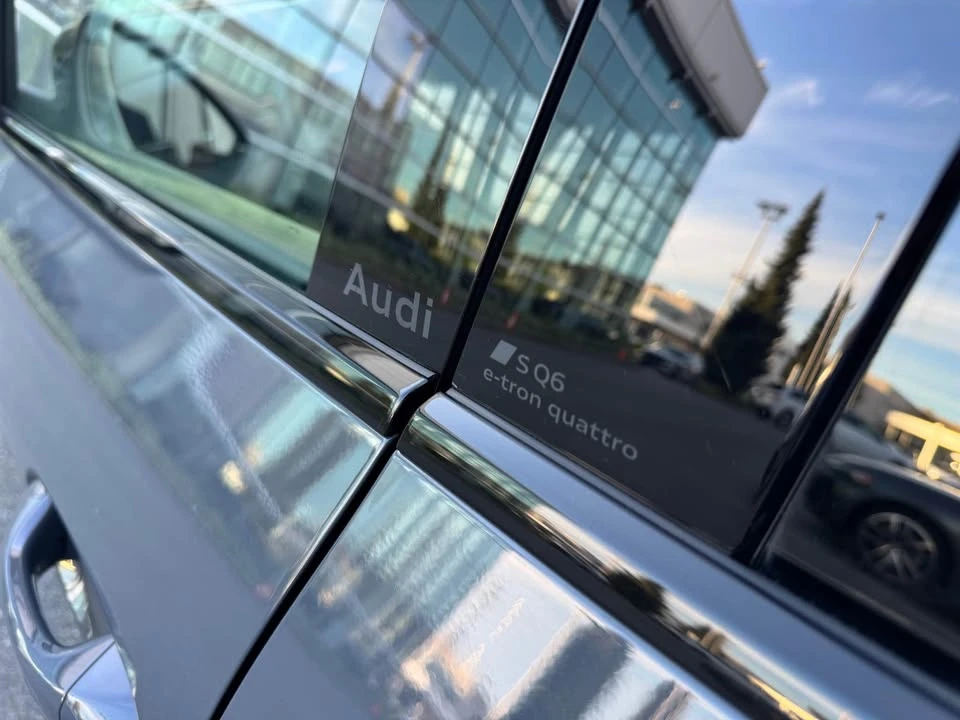 2025 Audi SQ6 e-tron - Image 9 of 13