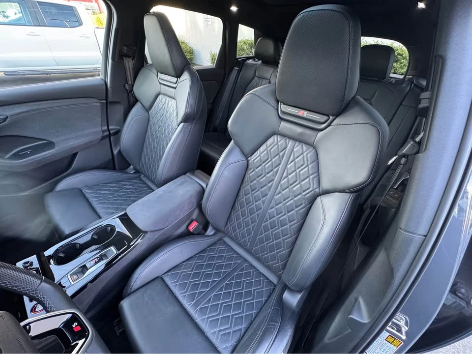 2025 Audi SQ6 e-tron - Image 12 of 13