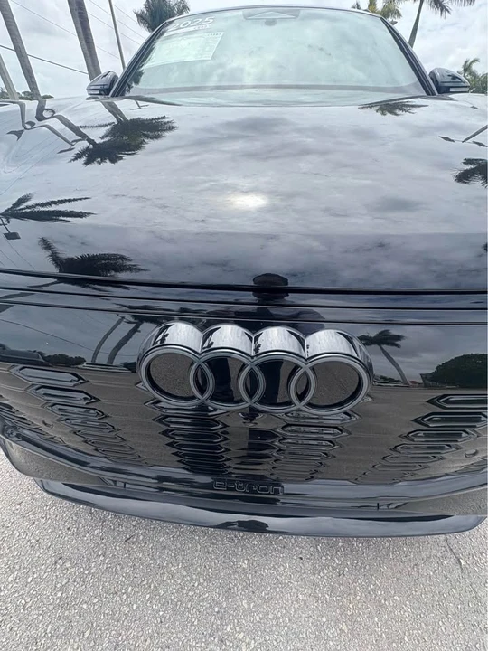 2025 Audi Q6 e-tron - Image 4 of 14