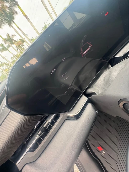 2025 Audi Q6 e-tron - Image 13 of 14