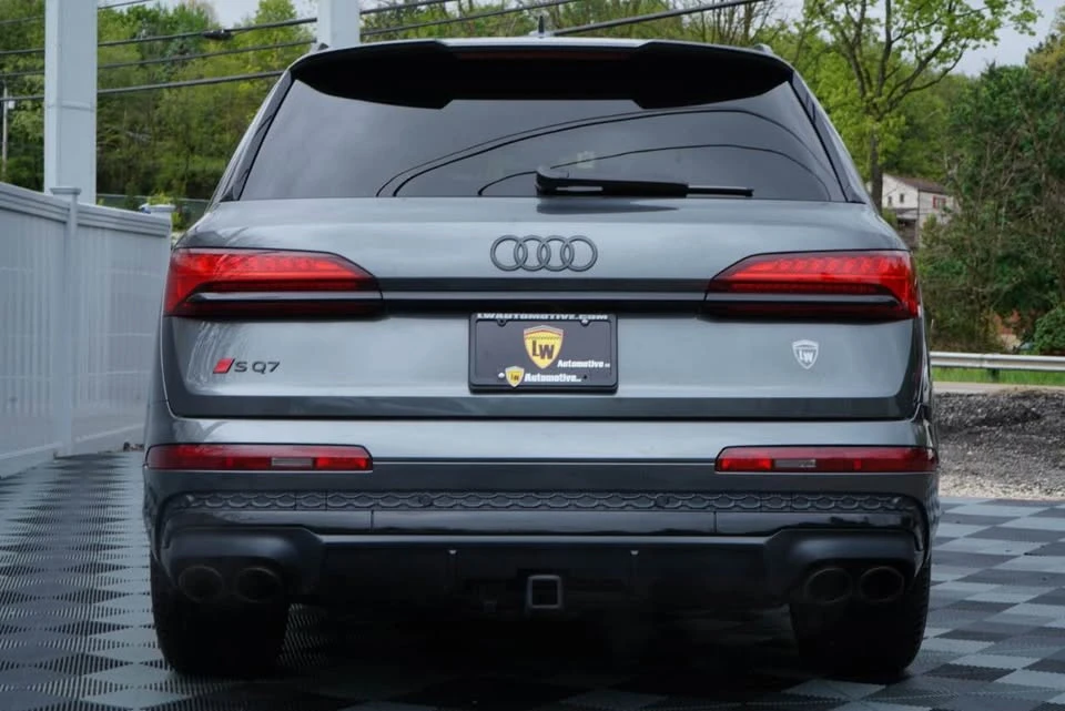 2025 Audi SQ7 - Image 3 of 20