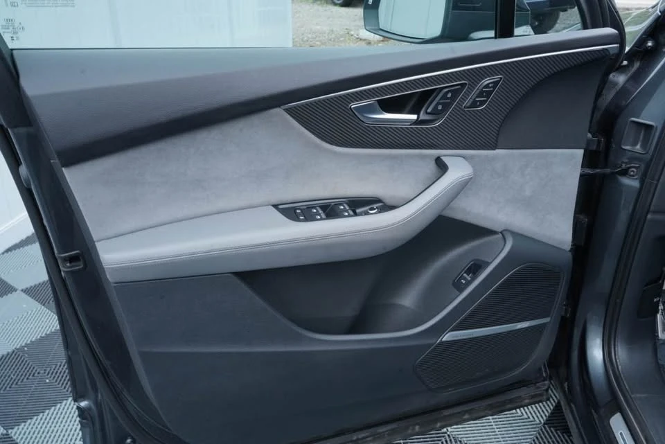 2025 Audi SQ7 - Image 7 of 20