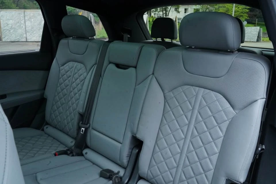 2025 Audi SQ7 - Image 13 of 20