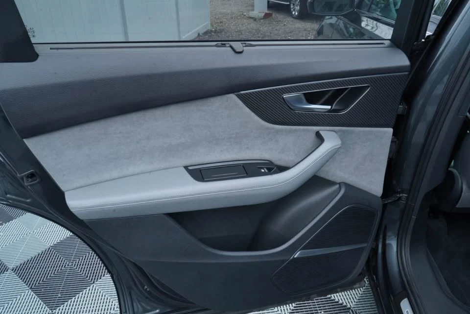 2025 Audi SQ7 - Image 12 of 20