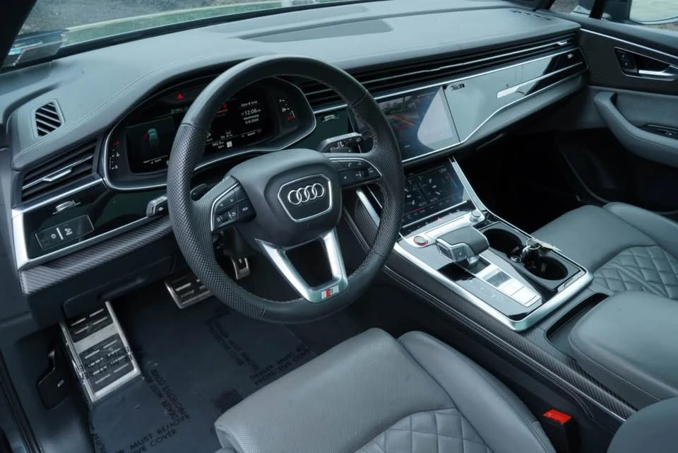 2025 Audi SQ7 - Image 10 of 20