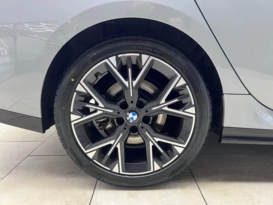 2025 BMW G42 2 Series - Image 12 of 19