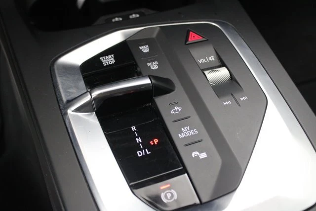 2025 BMW G42 2 Series - Image 11 of 20