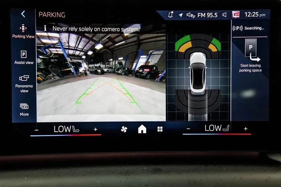 2025 BMW G42 2 Series - Image 18 of 19