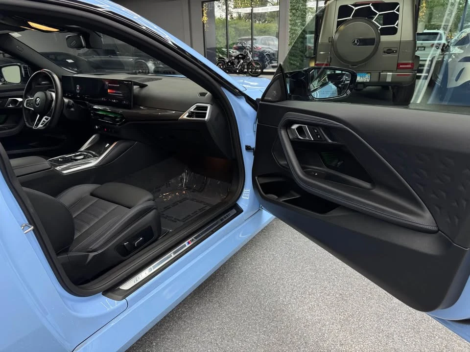 2025 BMW G42 M240i - Image 12 of 20