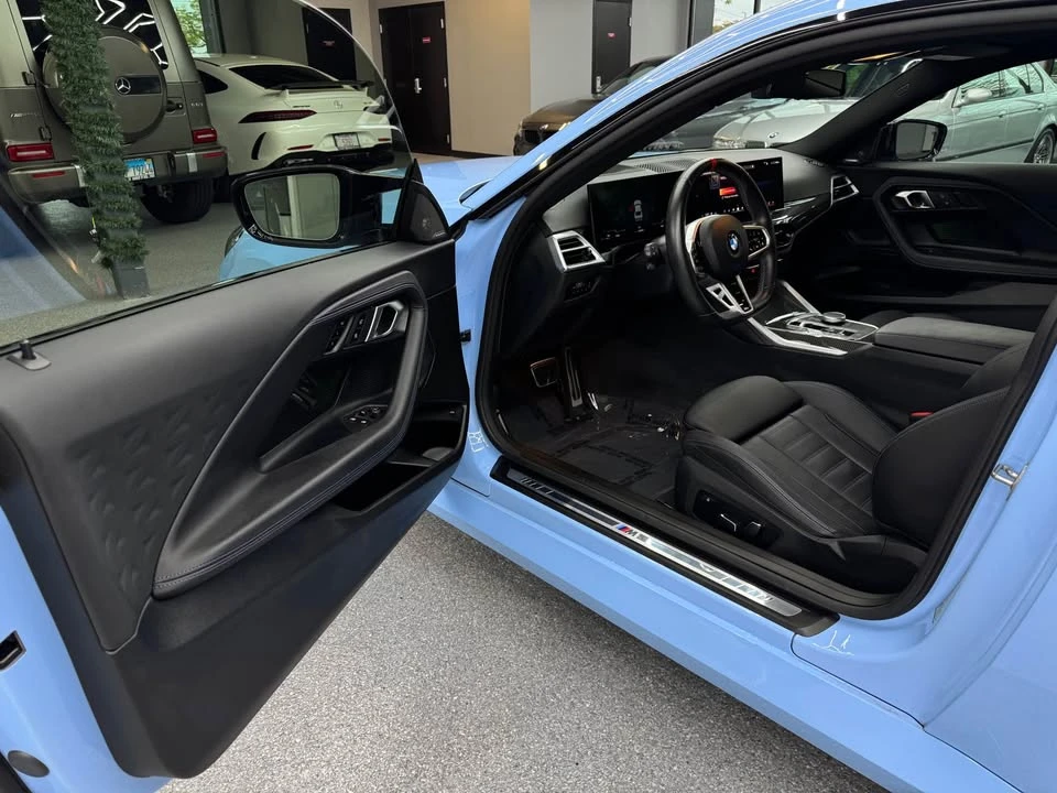 2025 BMW G42 M240i - Image 8 of 20