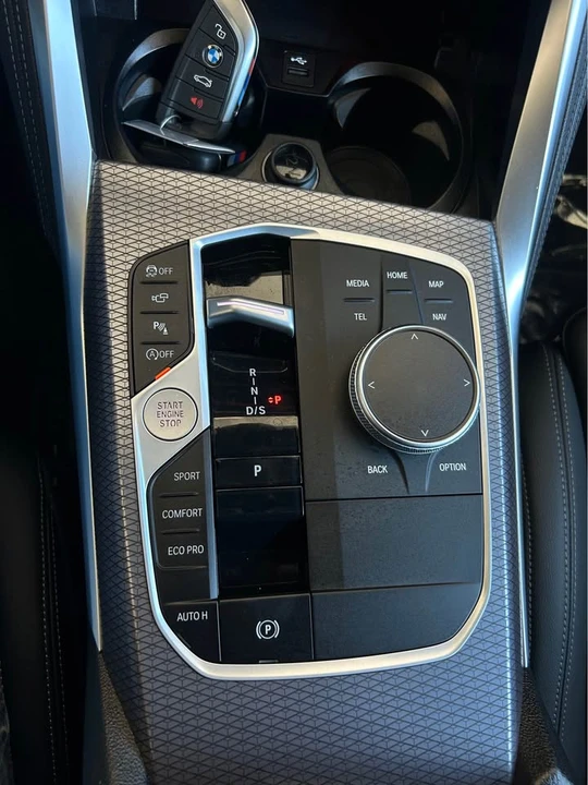 2025 BMW G42 M240i - Image 10 of 15