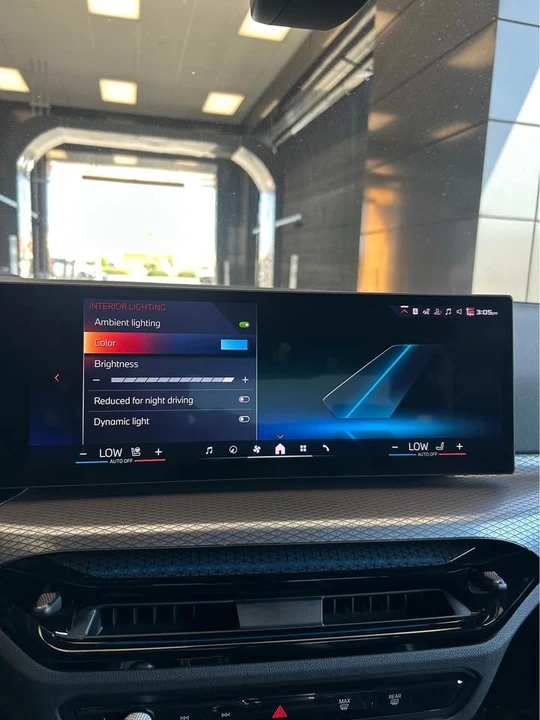 2025 BMW G42 M240i - Image 14 of 15