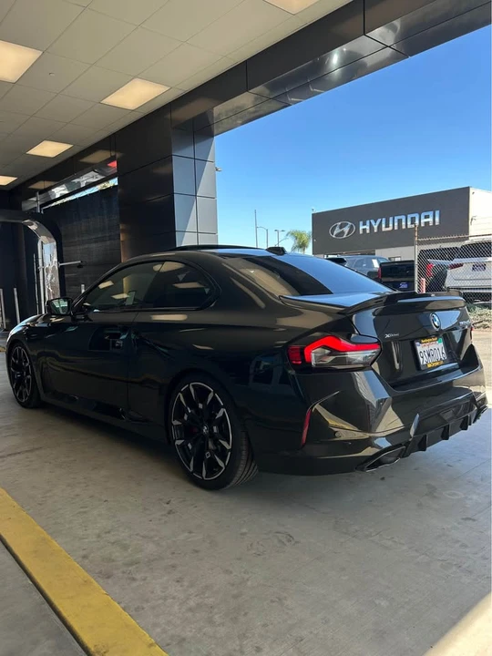 2025 BMW G42 M240i - Image 4 of 15