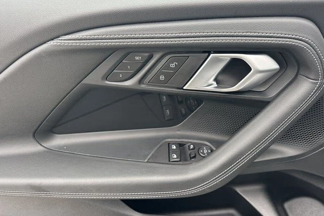 2025 BMW G42 M240i - Image 9 of 19
