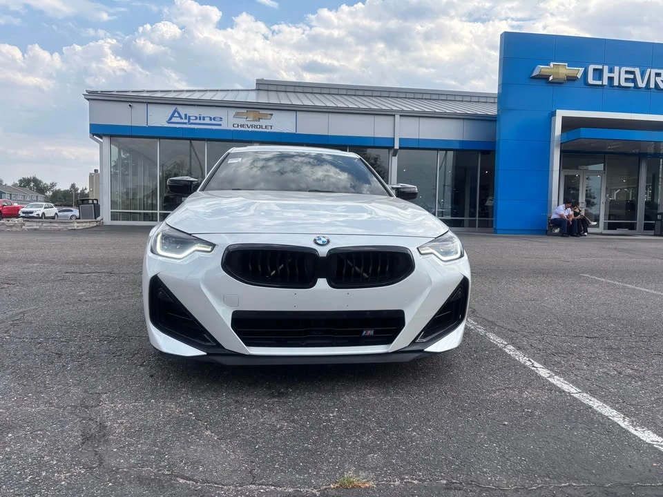 2025 BMW G42 M240i - Image 2 of 7