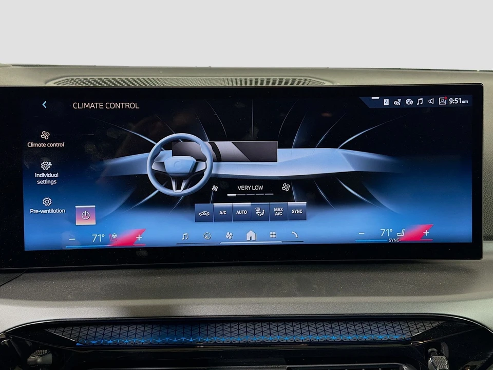 2025 BMW G42 2 Series - Image 20 of 31