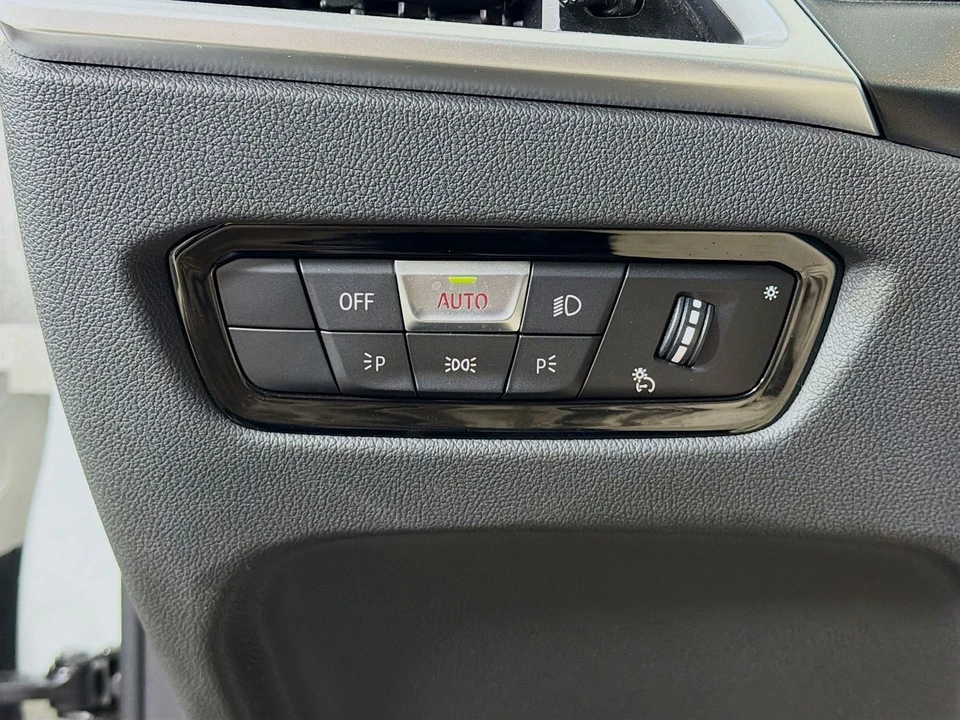 2025 BMW G42 2 Series - Image 12 of 31