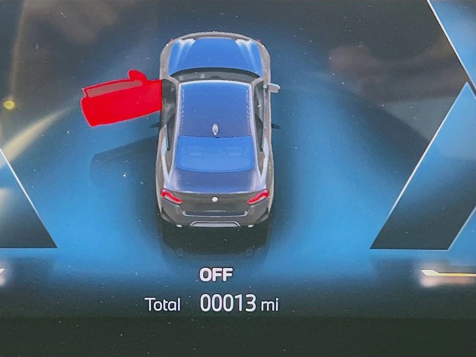 2025 BMW G42 2 Series - Image 14 of 21