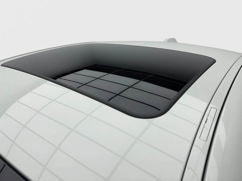 2025 BMW G42 2 Series - Image 14 of 21