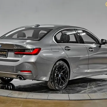 2025 BMW 3 Series 330i