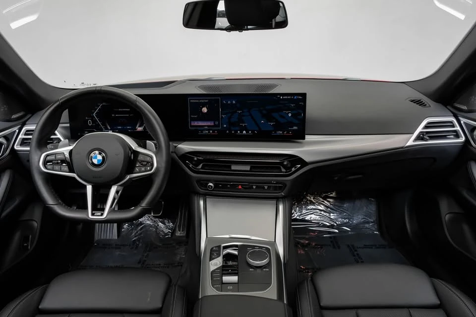 2025 BMW 4 Series - Image 19 of 20