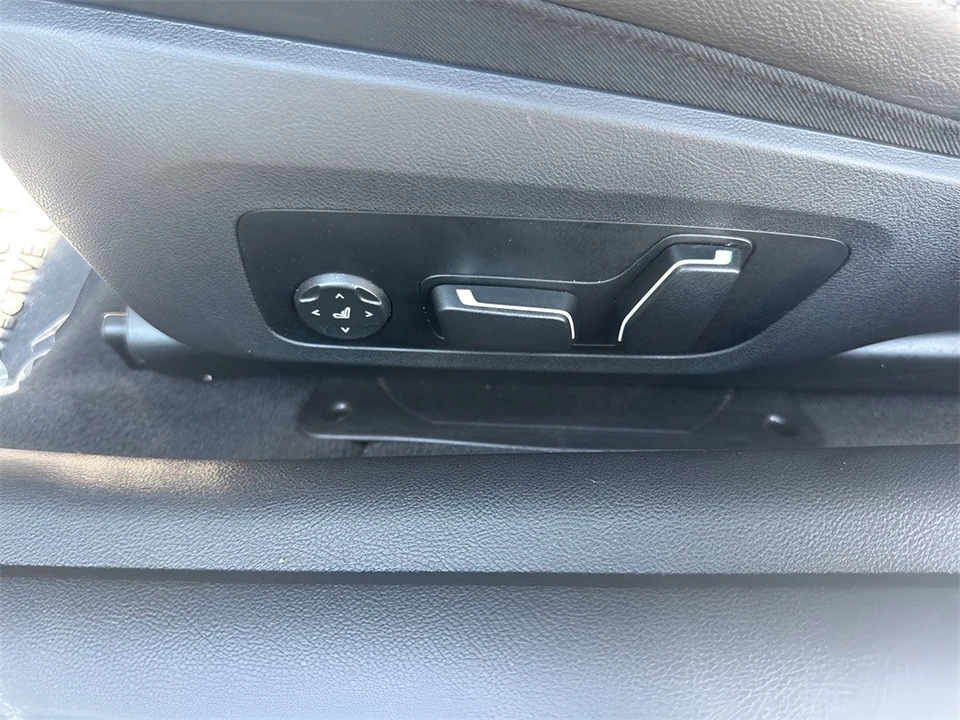 2025 BMW 4 Series - Image 10 of 12