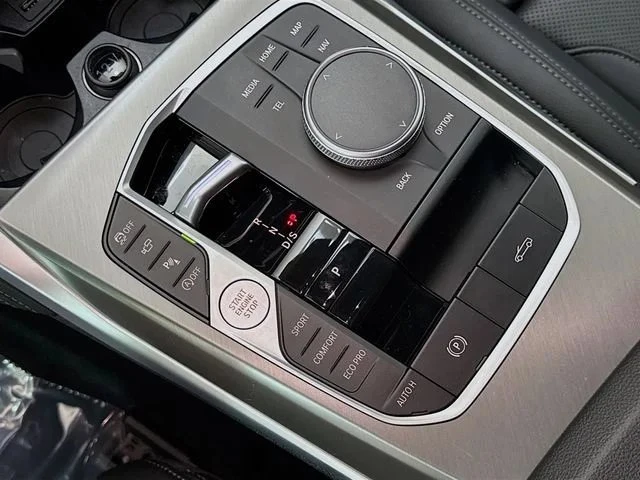 2025 BMW 4 Series - Image 10 of 13