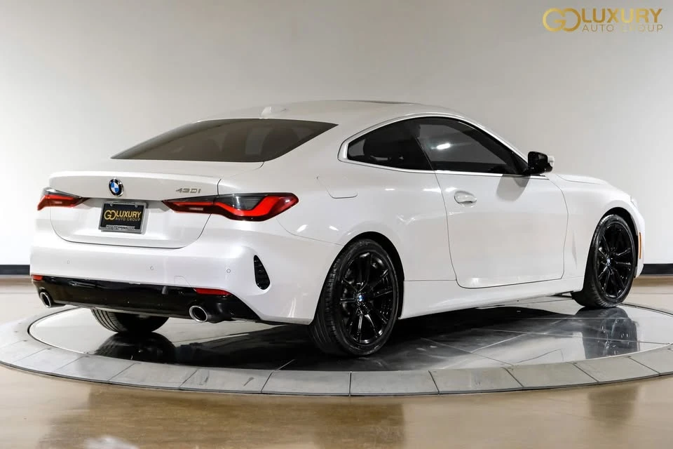 2025 BMW 4 Series - Image 10 of 19