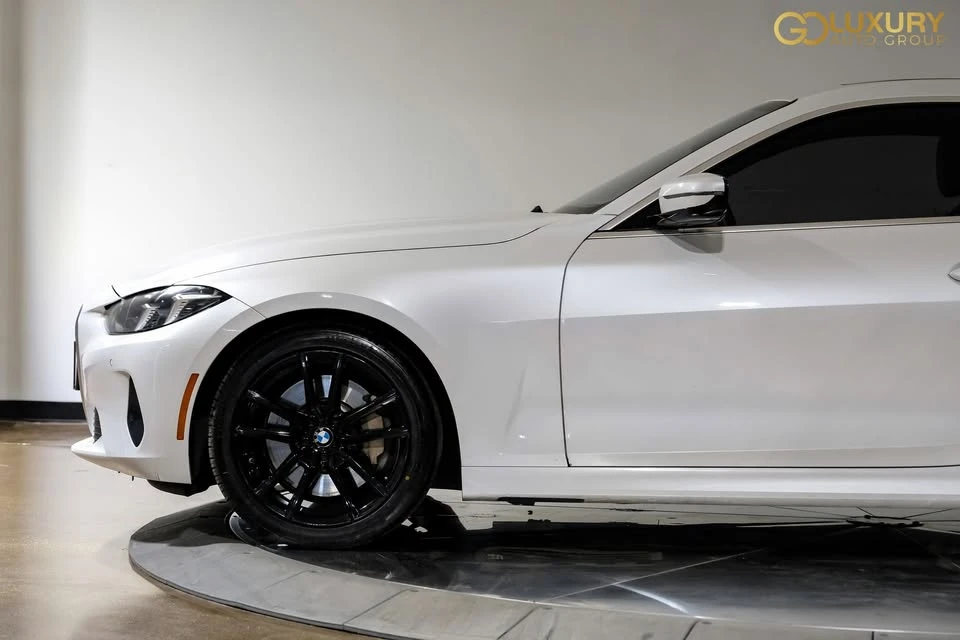 2025 BMW 4 Series - Image 14 of 19